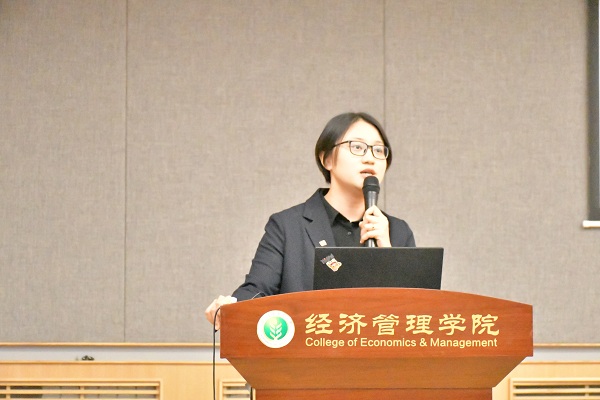 393f6e60735d44dd90fbffe515516e44.jpg 主讲人段飘近景.JPG